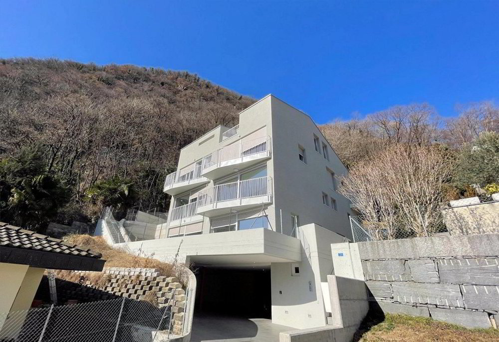 Haus – Lumino, Distretto di Bellinzona