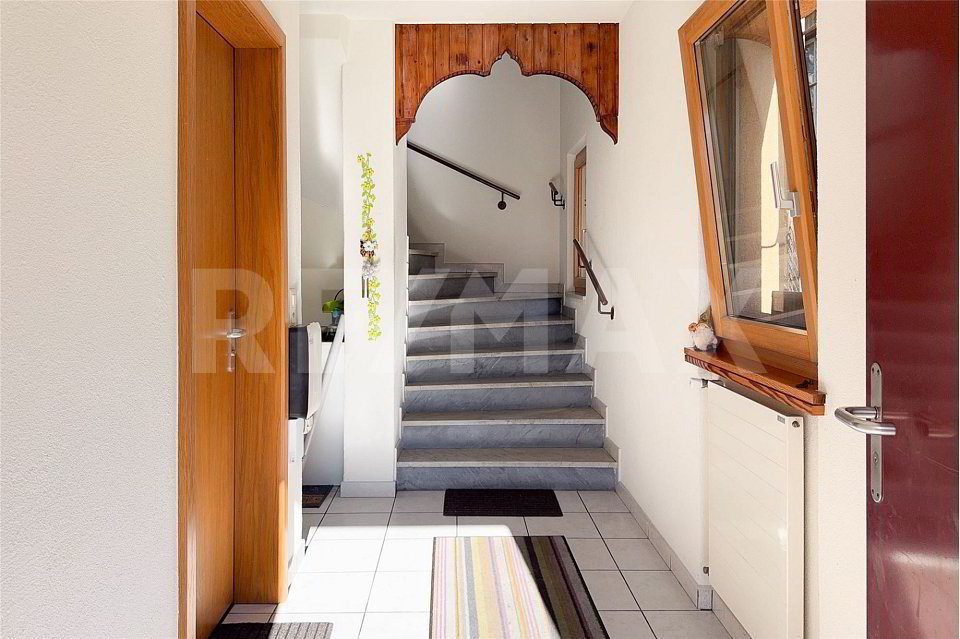 10 rooms House to buy in Bodio TI - image 1/4