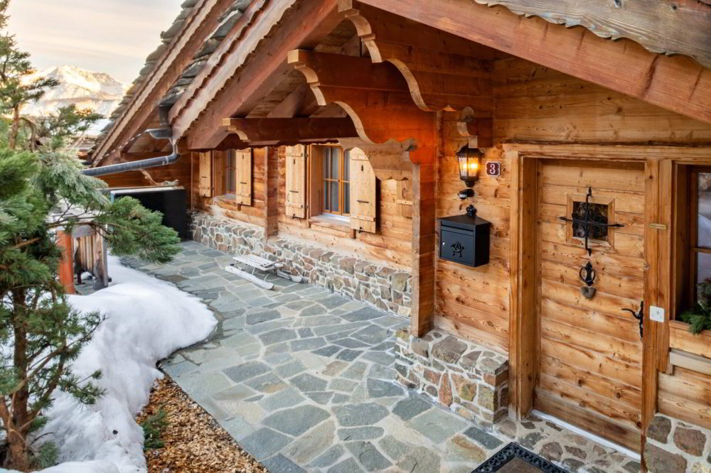 Maison 6.5 pièces à acheter à Aminona - image 1/15