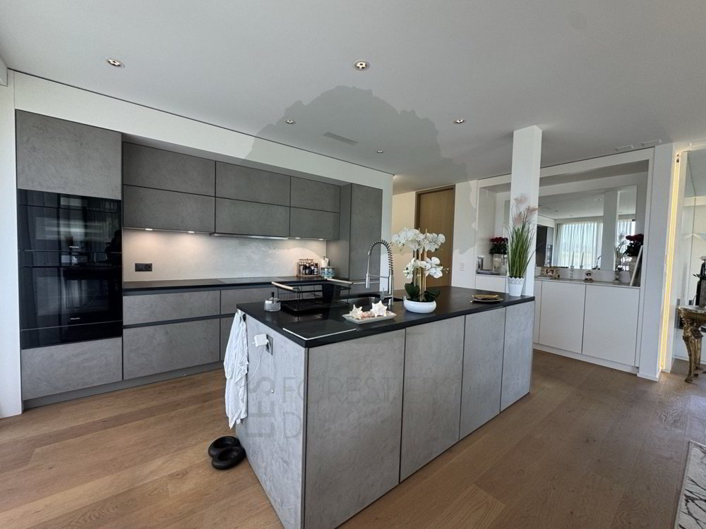 5 rooms Apartment to buy in Delémont - image 1/13
