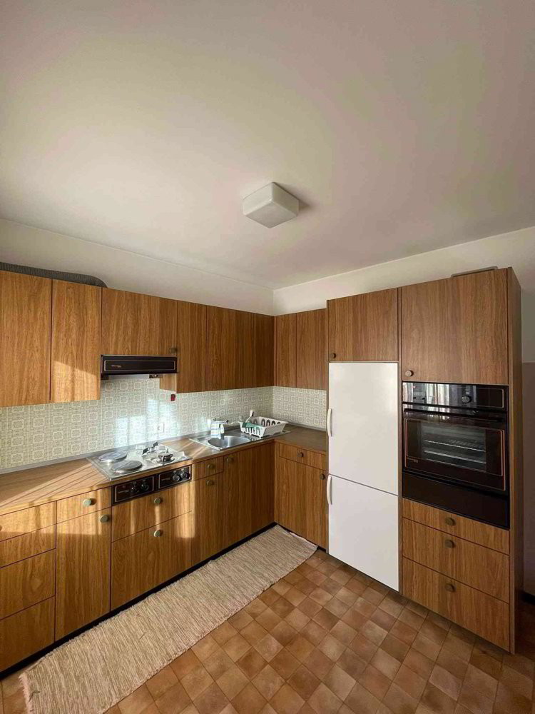 4 rooms House to buy in Osco - image 1/7