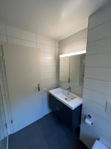 3 rooms Apartment for rent in Cornaux NE - image 1/9