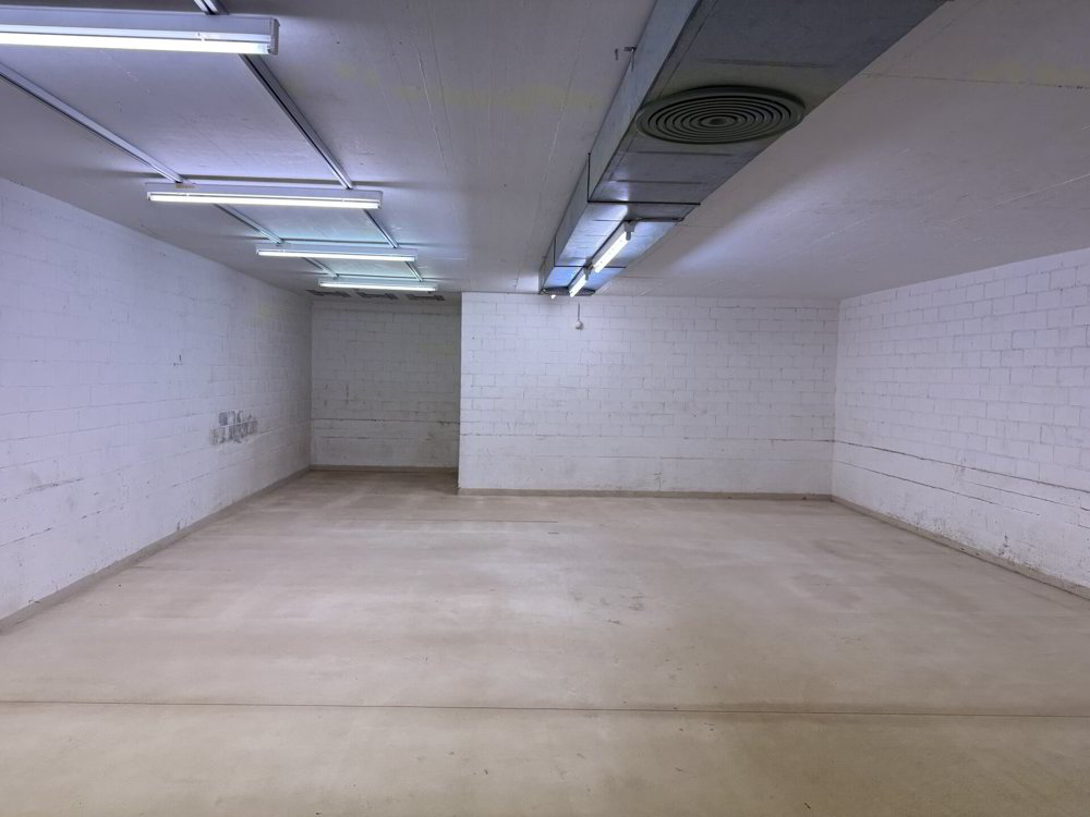 null rooms Office & Commercial to buy in Chur - image 1/6