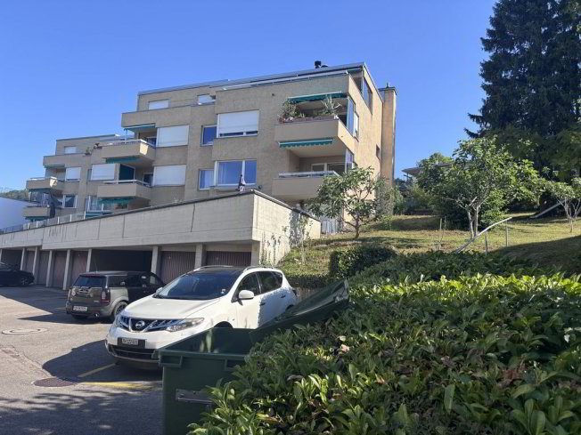 5 rooms Apartment for rent in Oberengstringen - image 1/1