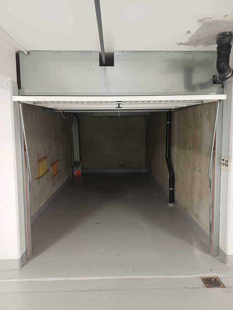 null rooms Car park, garage for rent in Morges - image 1/2
