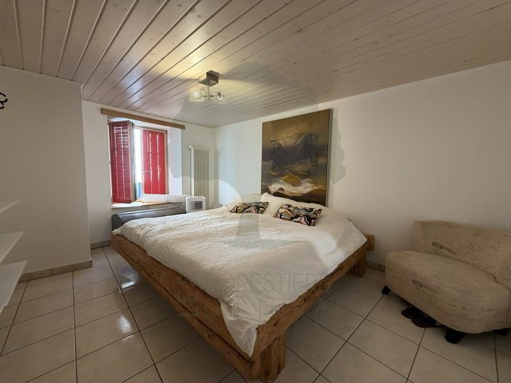 null rooms House to buy in Porrentruy - image 1/13