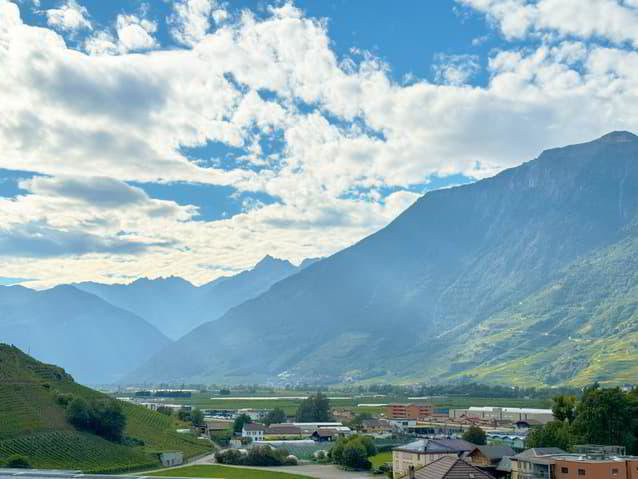 4.5 rooms Apartment to buy in Saxon - image 1/8