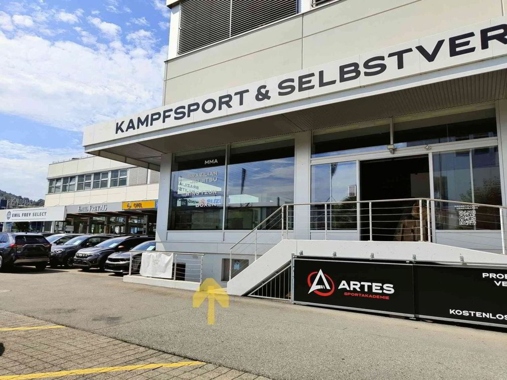 Ufficio & Commercio di 1 locali in affitto a Kriens - immagine 1/6