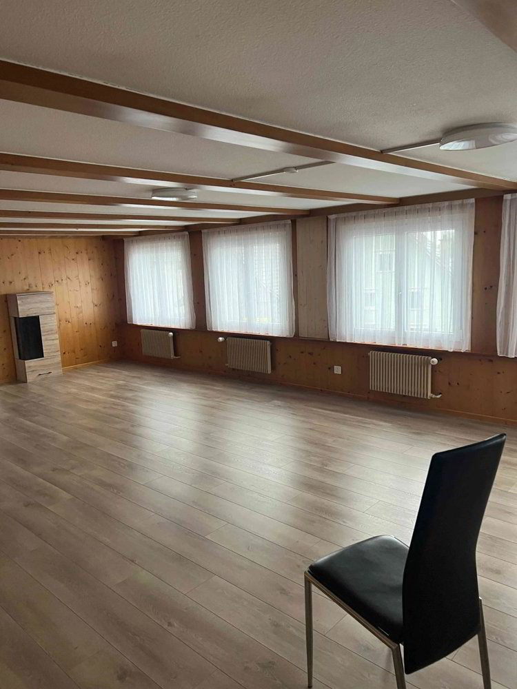 7 rooms Office & Commercial for rent in Altstätten SG - image 1/11