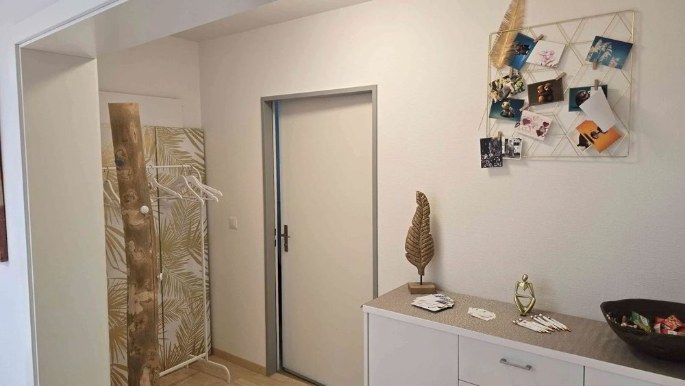 3 rooms Office & Commercial for rent in Winterthur - image 1/6