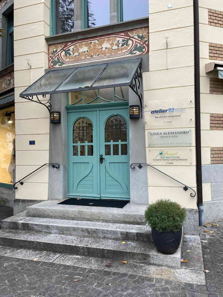1 rooms Office & Commercial for rent in Lenzburg - image 1/4