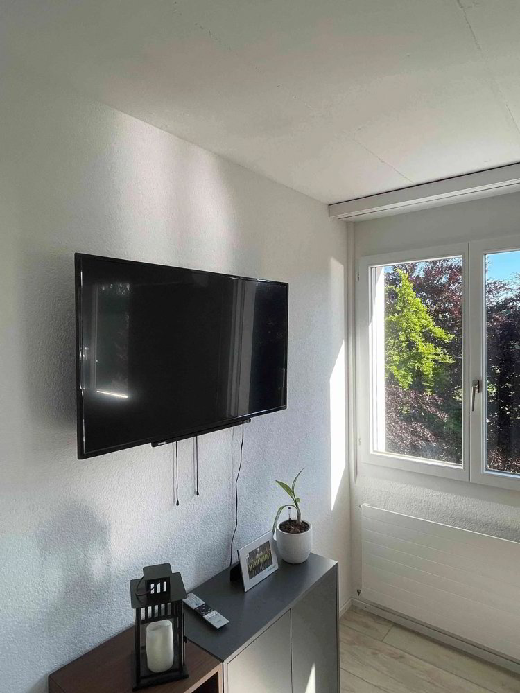 Renovierte Büroräumlichkeiten mit Küche, TV und Klimaanlage - Mehr