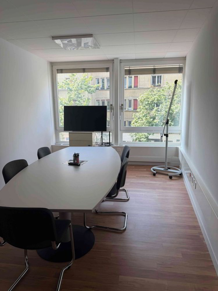 4 rooms Office & Commercial for rent in Lausanne - image 1/6