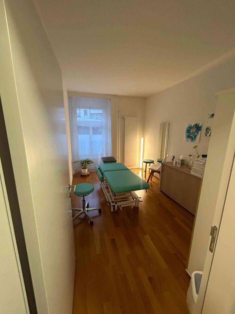 EIN THERAPIE RAUM ZU UNTERMIETEN