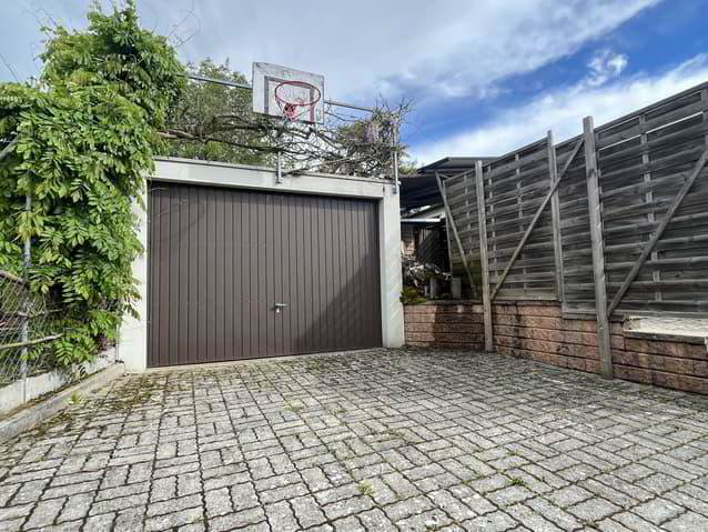 null rooms Car park, garage for rent in Payerne - image 1/6