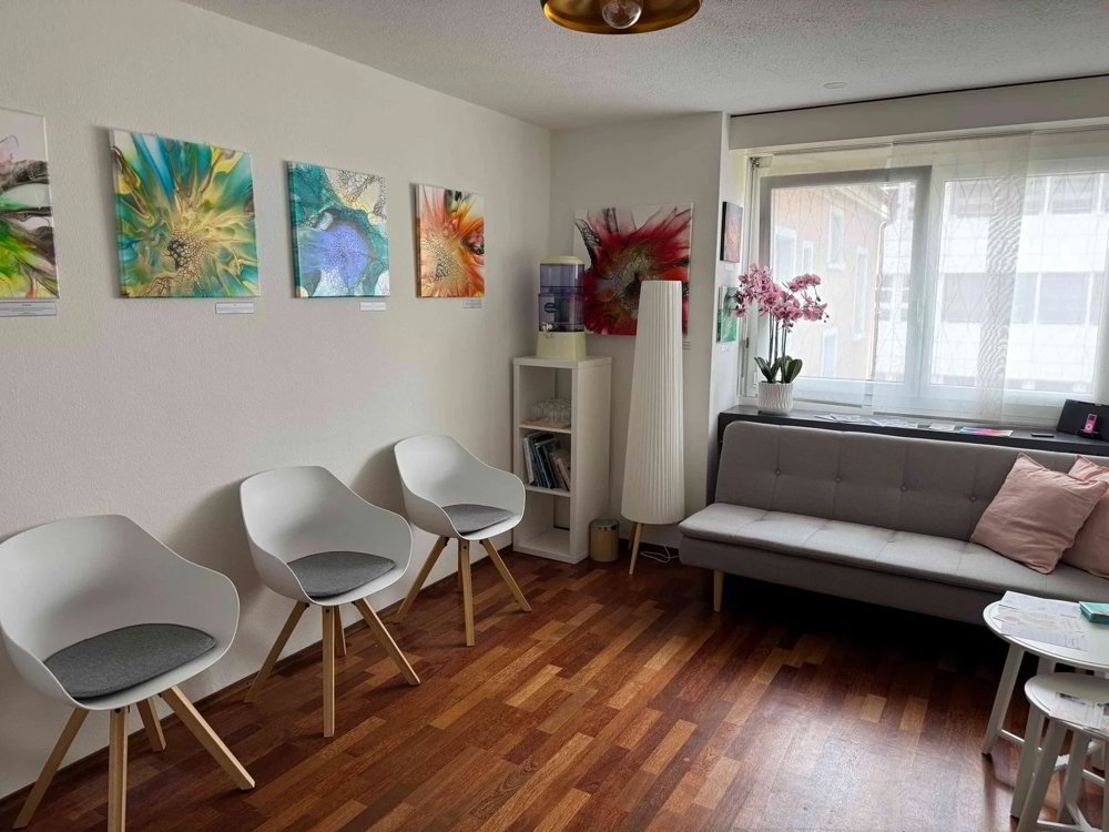 1 rooms Office & Commercial for rent in Winterthur - image 1/3