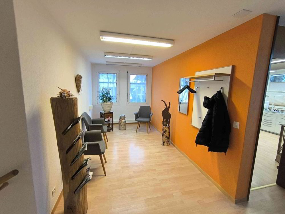 1 rooms Office & Commercial for rent in Volketswil - image 1/4