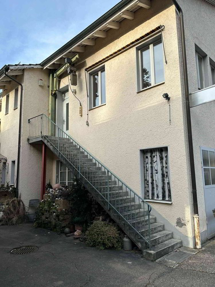 2 rooms Office & Commercial for rent in Zürich - image 1/6