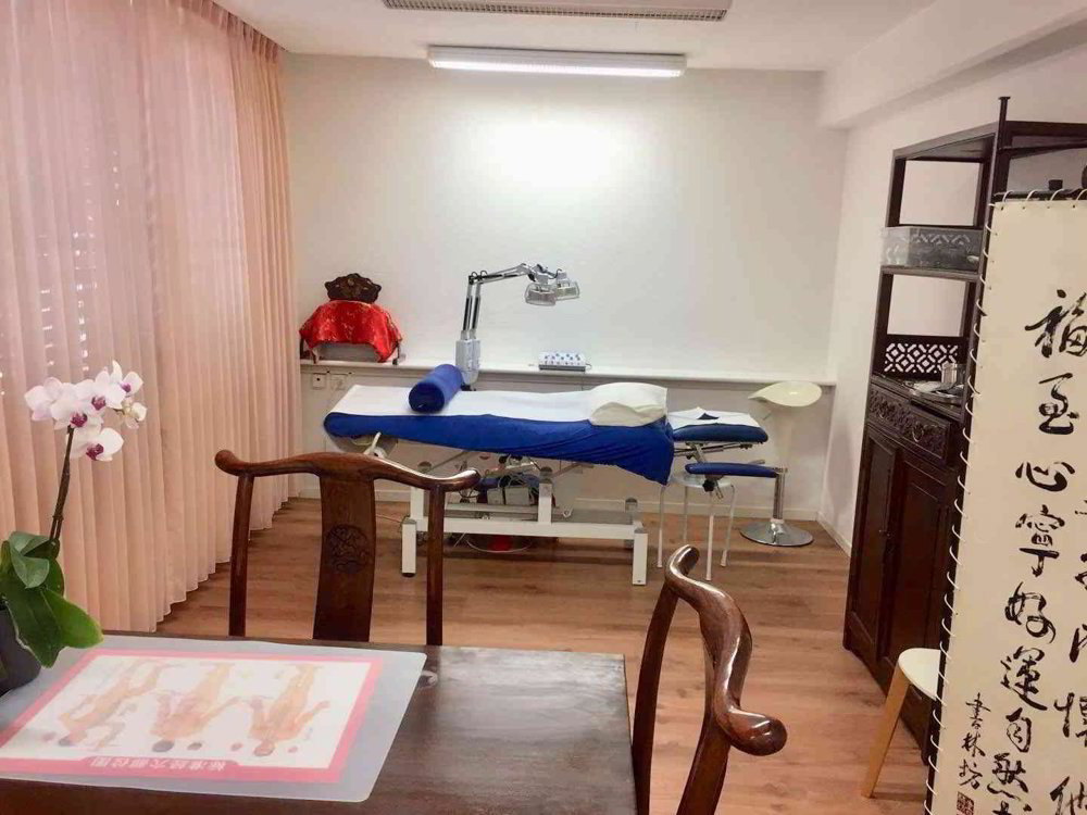 4 rooms Office & Commercial for rent in Meilen - image 1/5