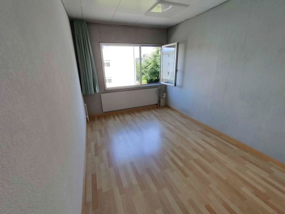 Schönes Büro mit viel Licht in Lachen