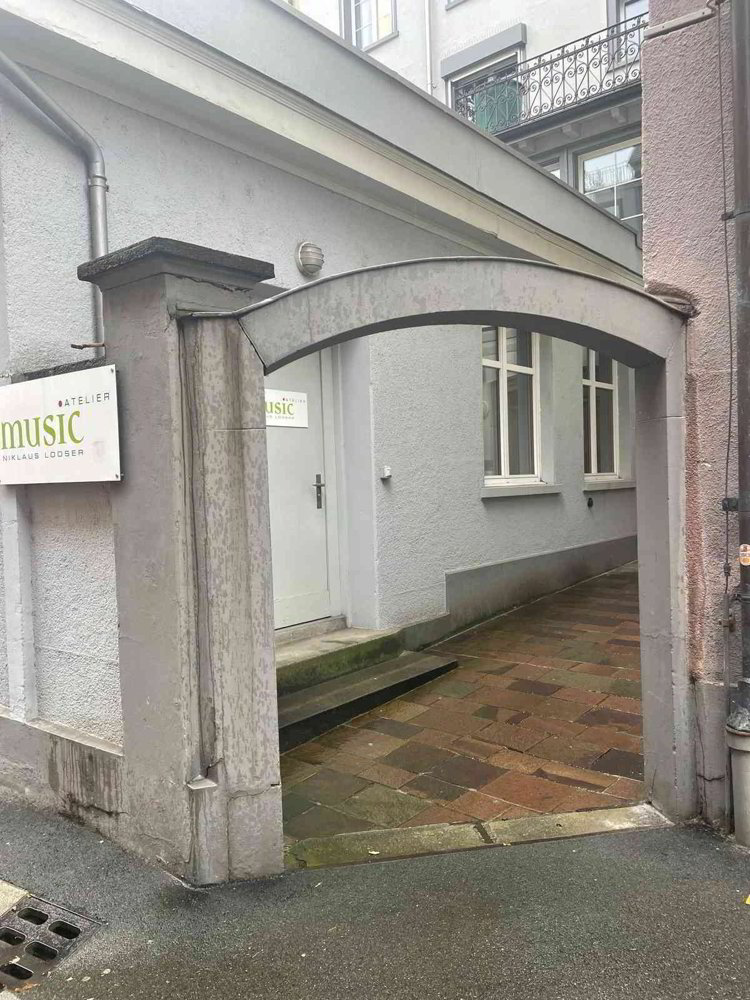 2 rooms Office & Commercial for rent in Rorschach - image 1/9