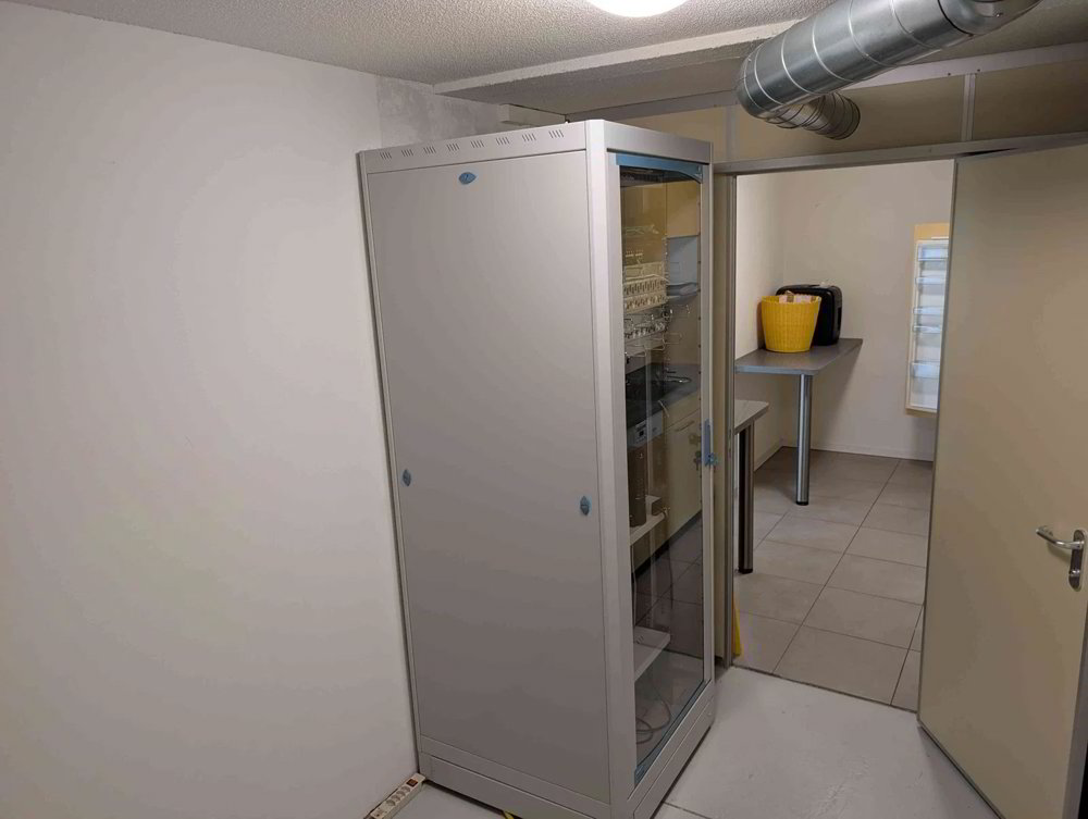 2.5 rooms Office & Commercial for rent in Schüpfen - image 1/9