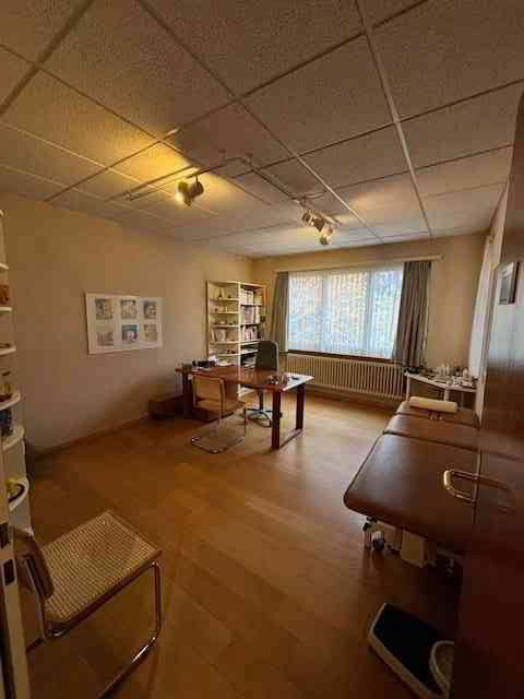4.5 rooms Office & Commercial for rent in Zürich - image 1/2
