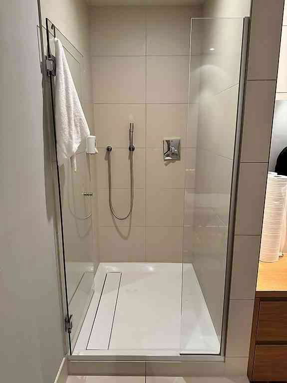 1 rooms Office & Commercial for rent in Zürich - image 1/2