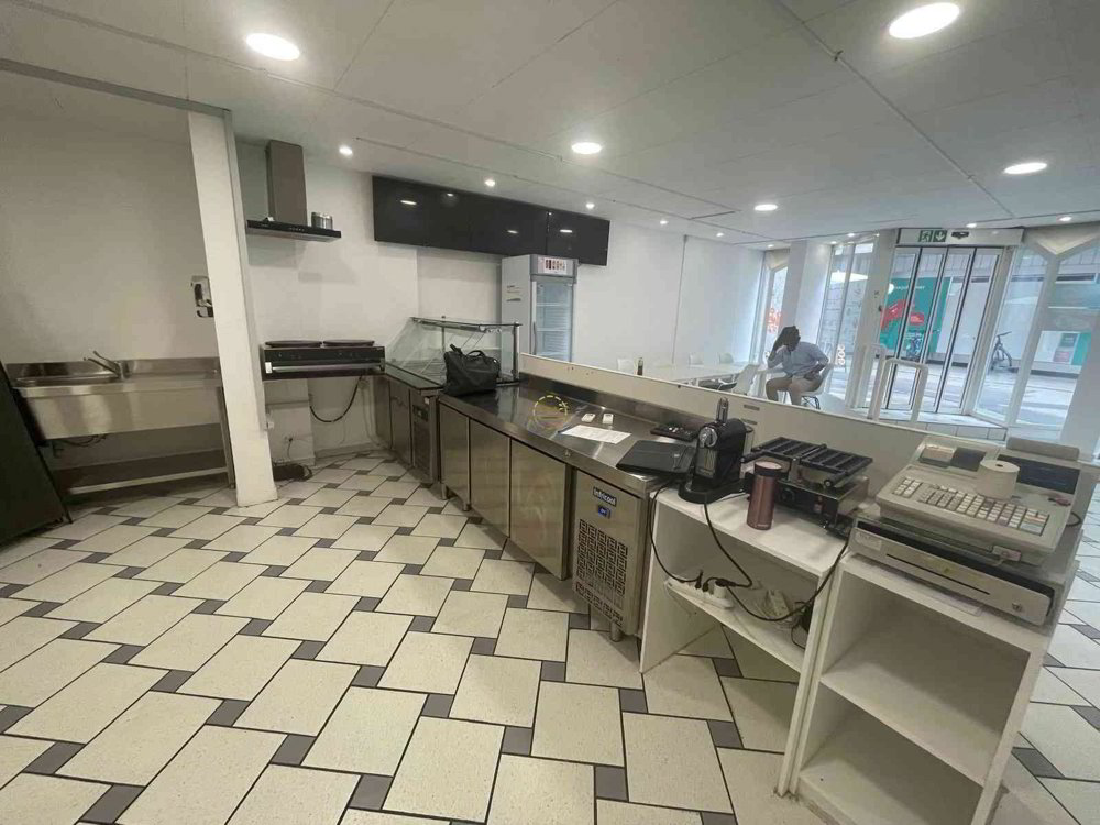 1 rooms Office & Commercial for rent in Yverdon-les-Bains - image 1/13