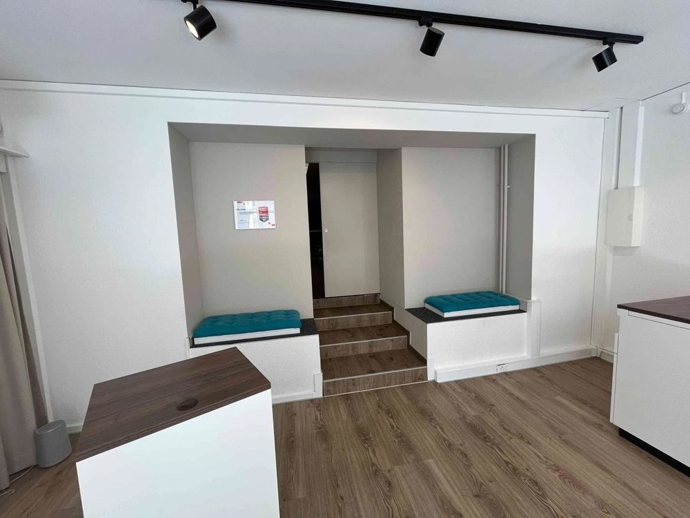 2 rooms Office & Commercial for rent in Neuchâtel - image 1/5