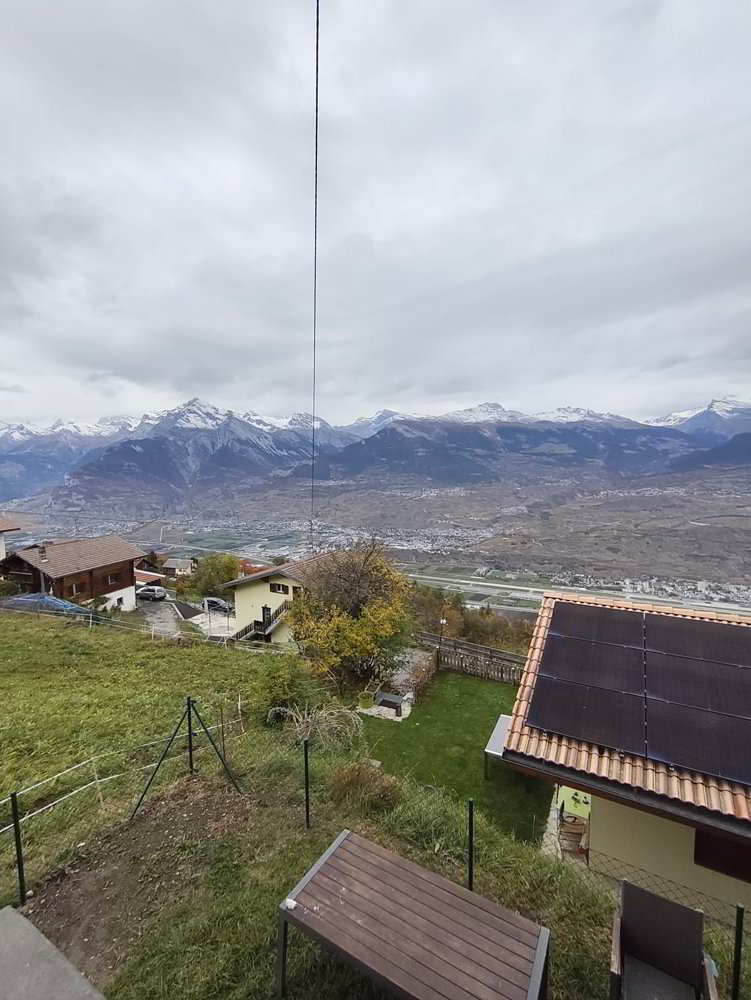4 rooms Apartment to buy in Veysonnaz - image 1/10
