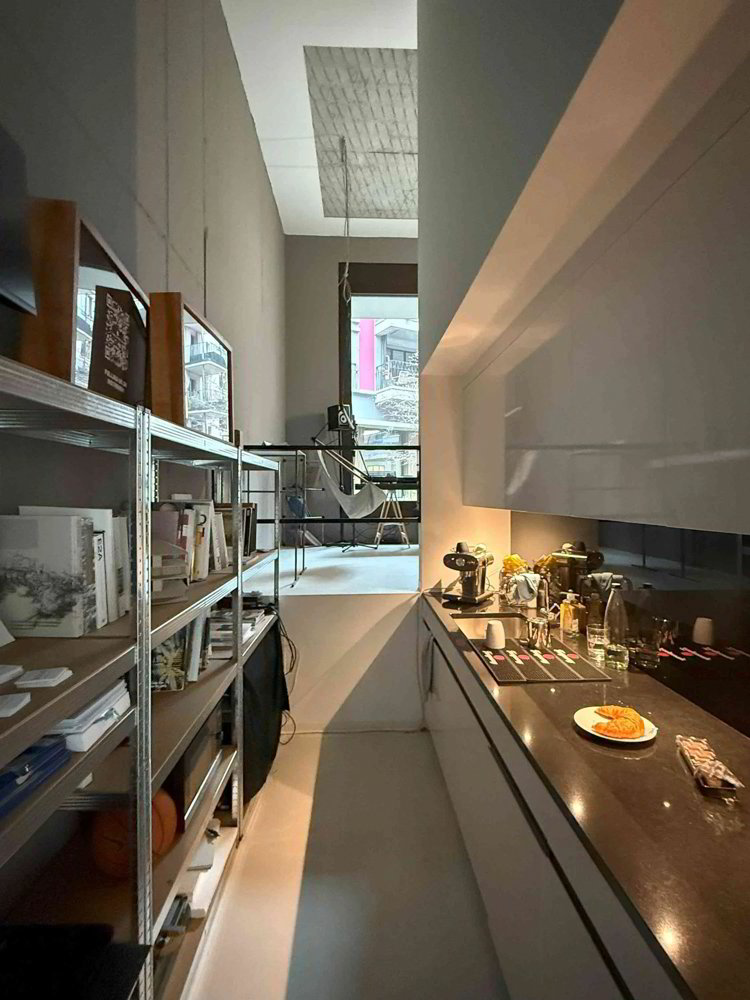 1 rooms Office & Commercial for rent in Zürich - image 1/8