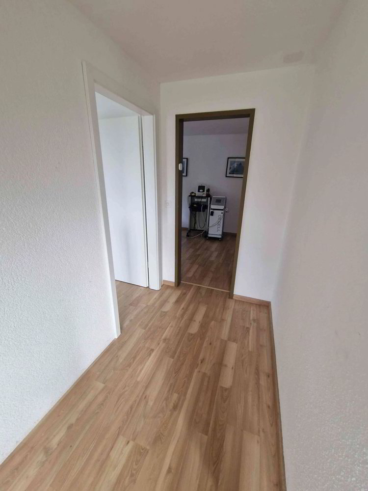 Schöne Praxis mit Einrichtung - Mehr