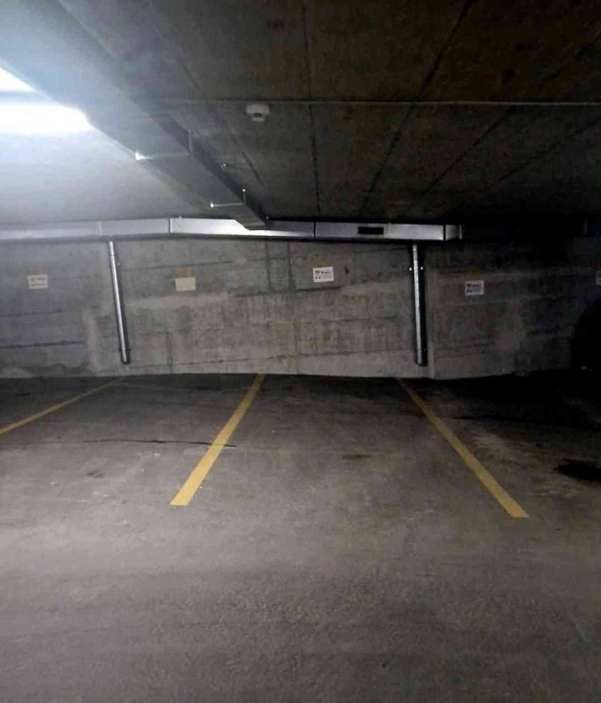 null Zimmer Parkplatz, Garage zu vermieten in Zizers - Bild 1/3