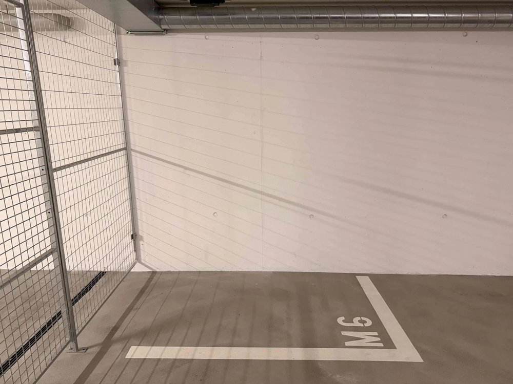 Tiefgaragenplatz, Einstellplatz Moto