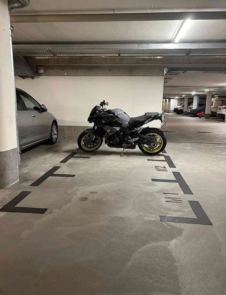 null rooms Car park, garage for rent in Allschwil - image 1/1