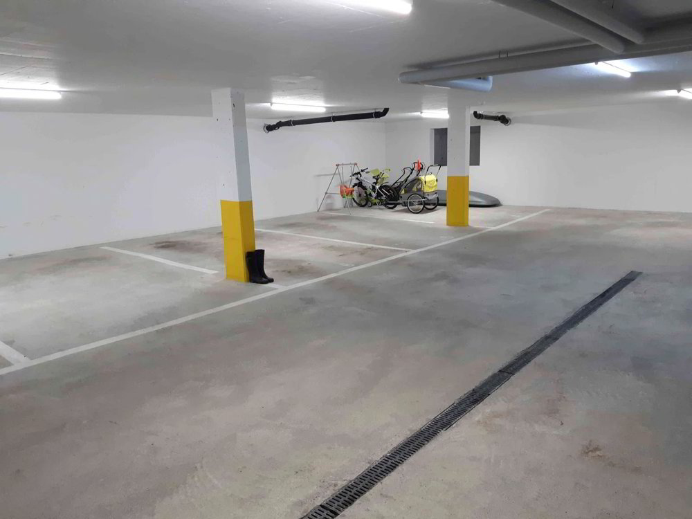 Parking, garage null pièces à louer à Sommeri - image 1/2