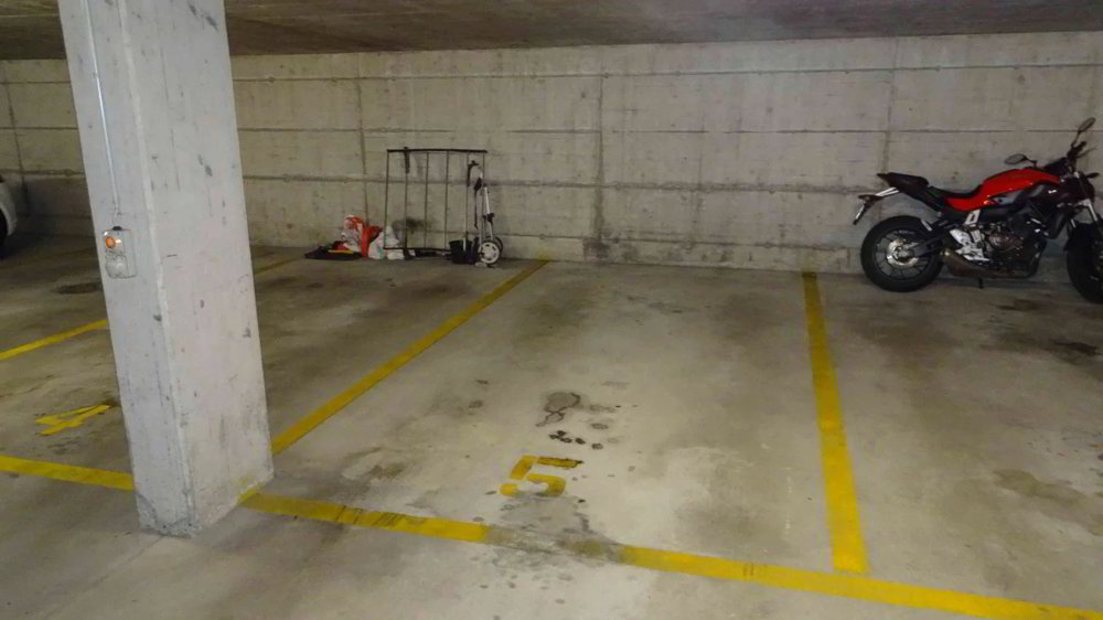 Parcheggio, garage di null locali in affitto a Zollikerberg - immagine 1/3