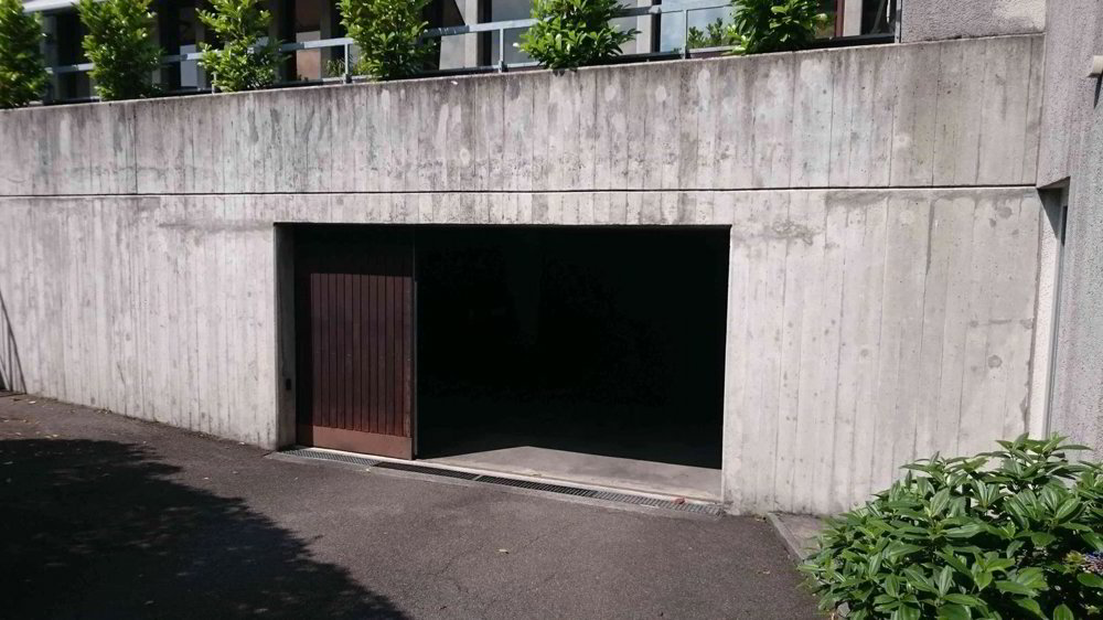 null rooms Car park, garage for rent in Zürich - image 1/3