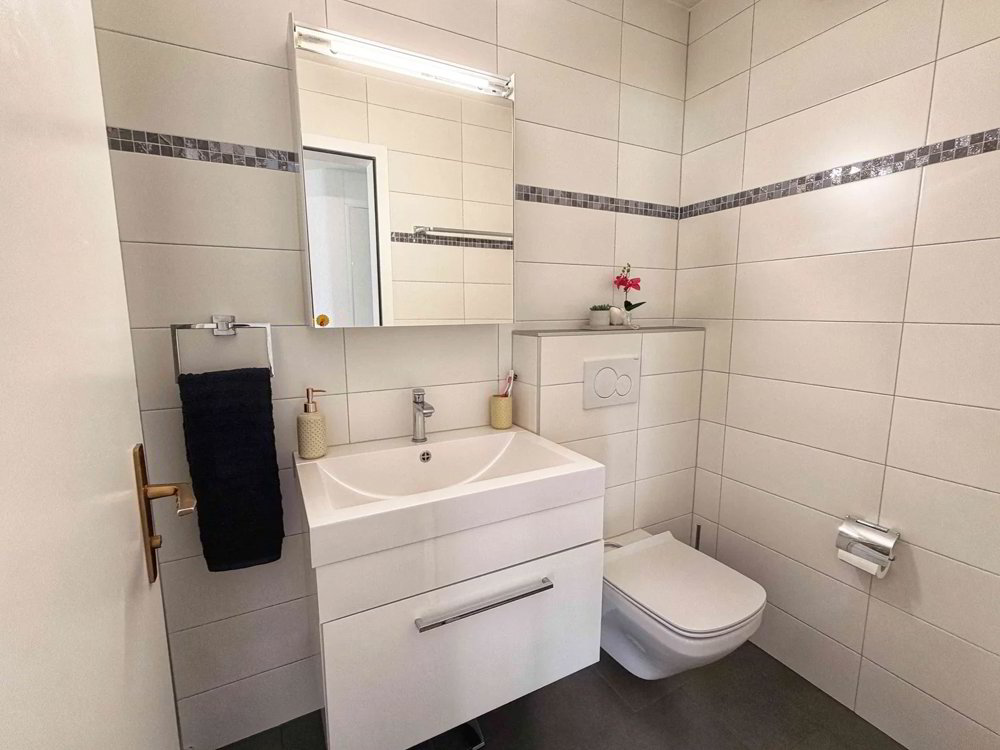 4.5 Zimmer Wohnung zu vermieten in Salgesch - Bild 1/8