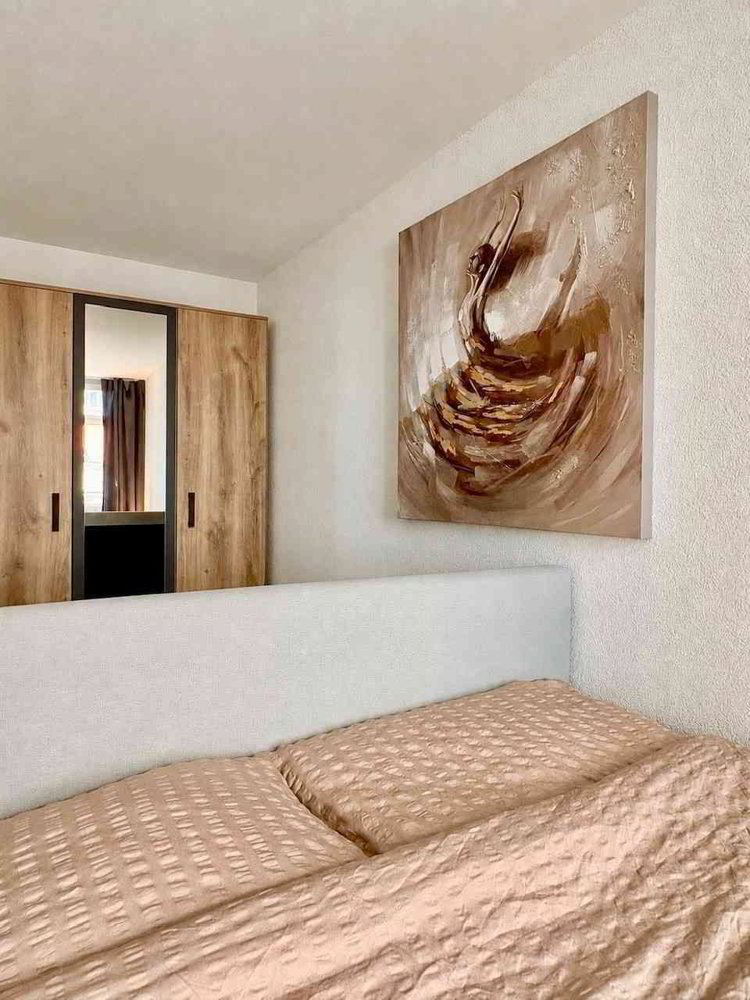2.5 rooms Apartment for rent in Schaffhausen - image 1/8