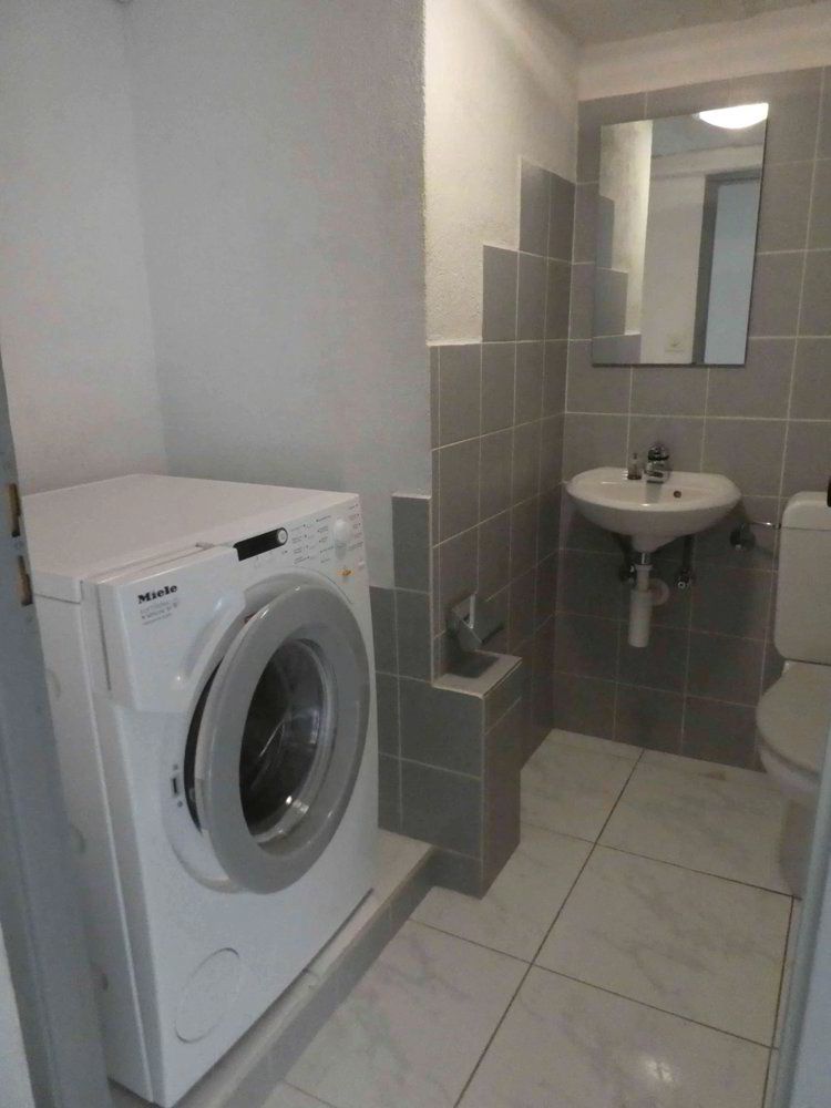 5.5 Zimmer Wohnung zu vermieten in Les Brenets - Bild 1/12