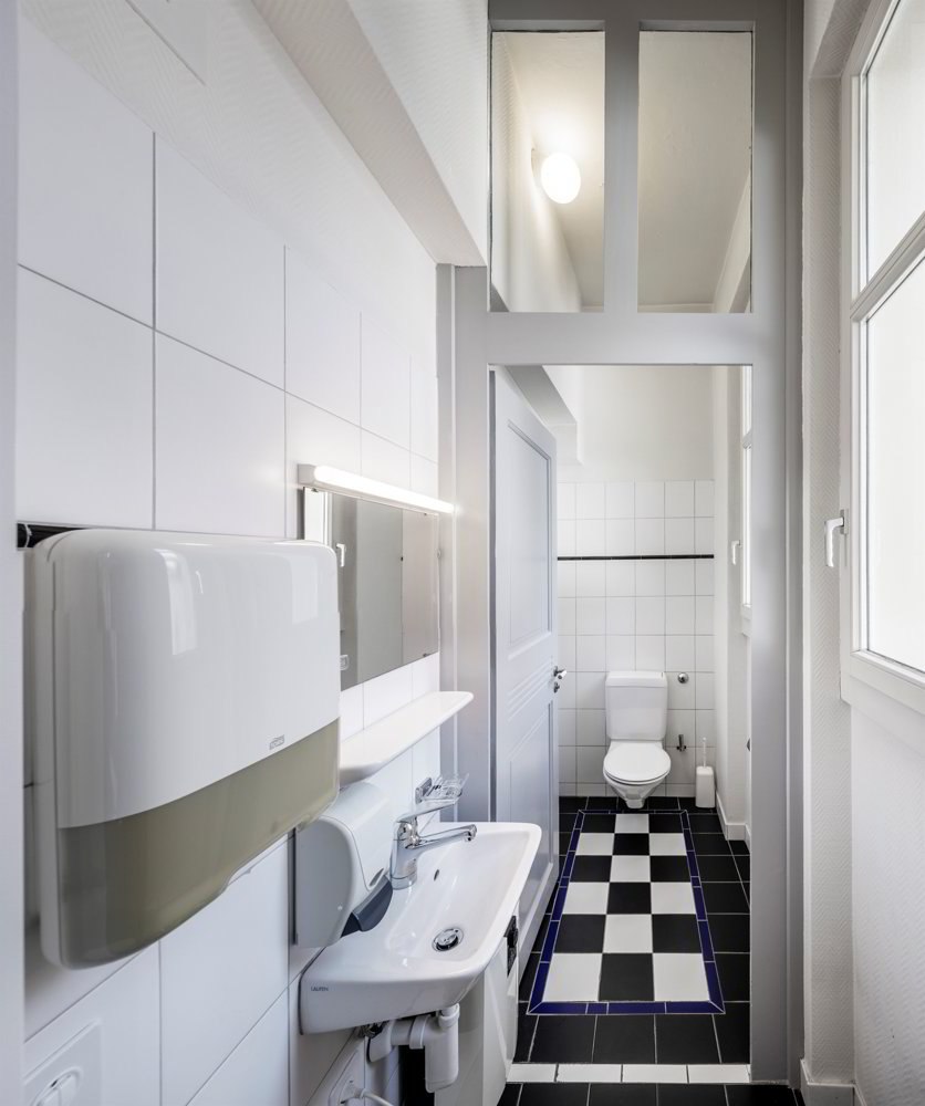 null rooms Office & Commercial for rent in St. Gallen - image 1/7
