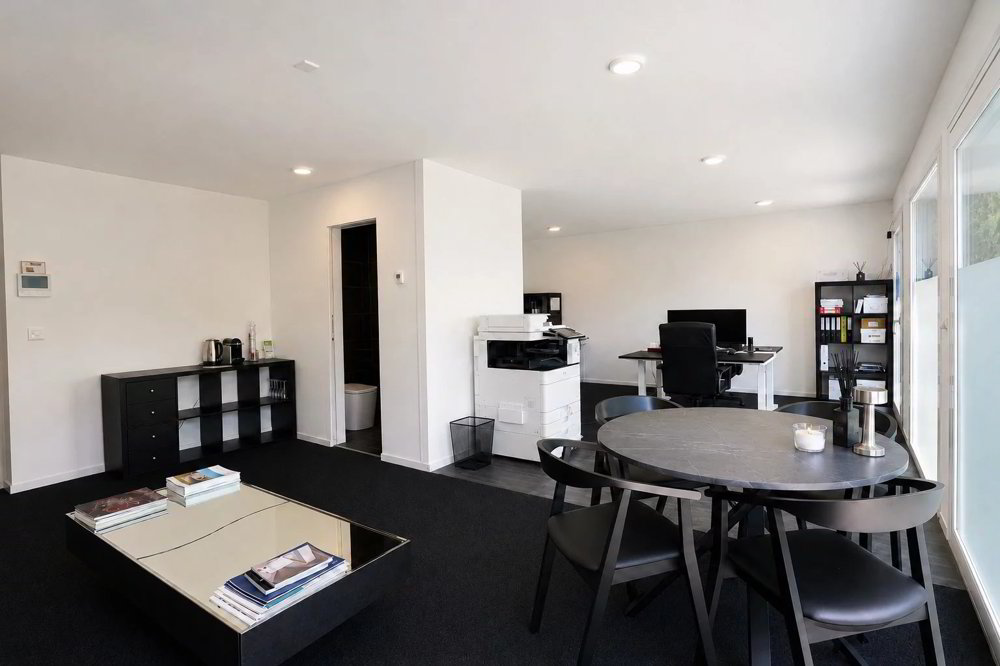 45 m² Office Space with Private Garden and Parking, Close to the Lake - Ansicht 2
