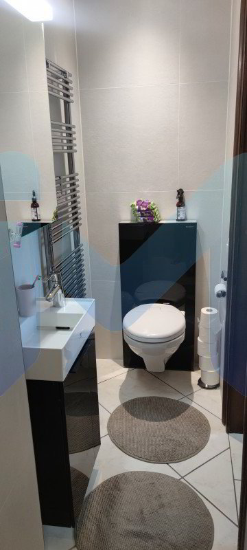 6.5 rooms House for rent in Gland - image 1/12