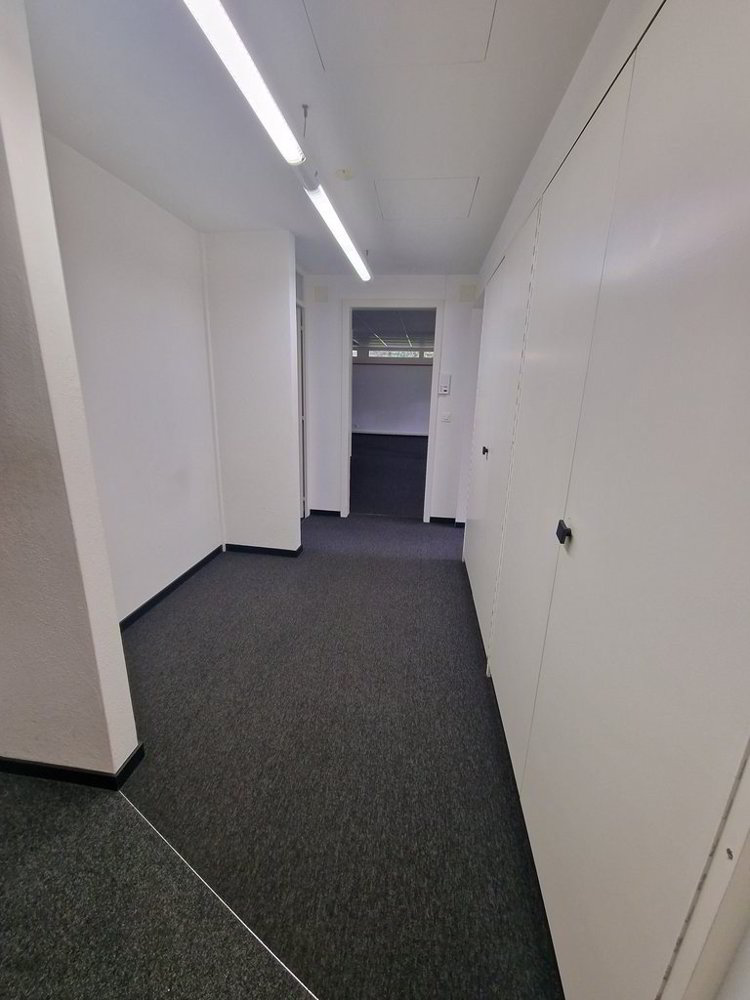 Zentrale Büroräumlichkeiten im Erdgeschoss in Solothurn - Ansicht 3