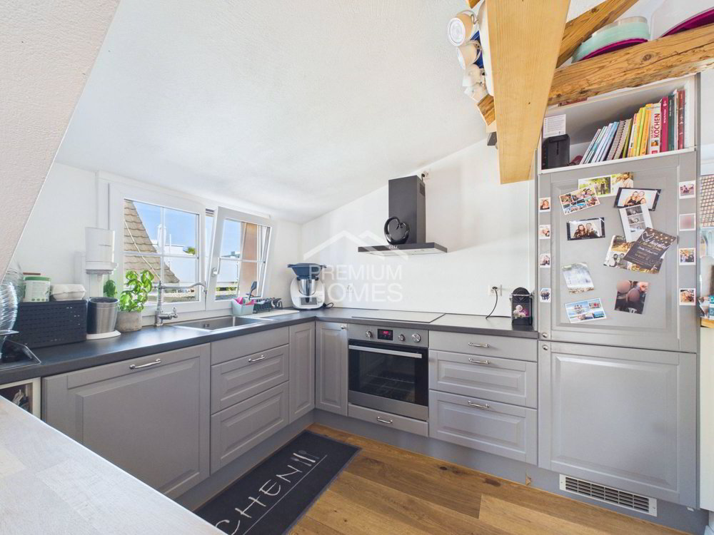 Maison 8 pièces à acheter à Pfäffikon ZH - image 1/13