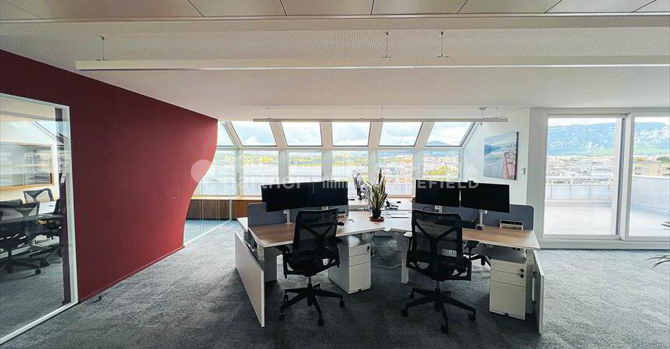 null rooms Office & Commercial for rent in Geneva - image 1/7