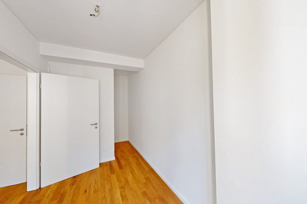 null rooms Office & Commercial for rent in Bellinzona - image 1/7