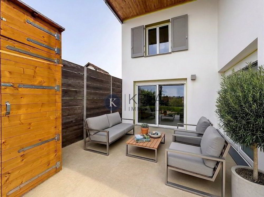 5 rooms Apartment to buy in Sugnens - image 1/10